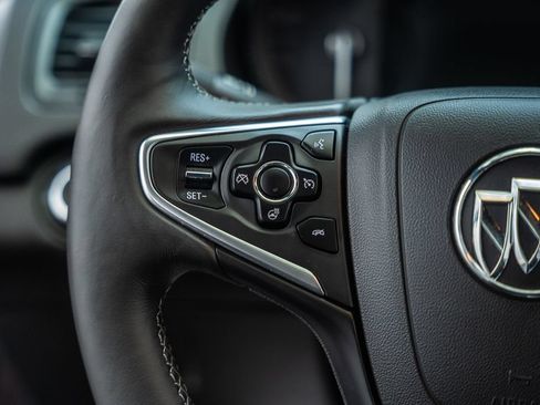 Used 2017 Buick Regal GS FWD image 29