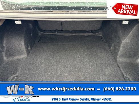 Used 2024 Chevrolet Malibu LT FWD image 23
