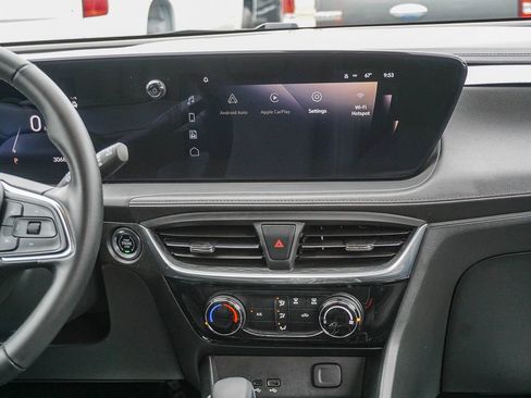 Used 2024 Buick Encore GX Sport Touring FWD image 15