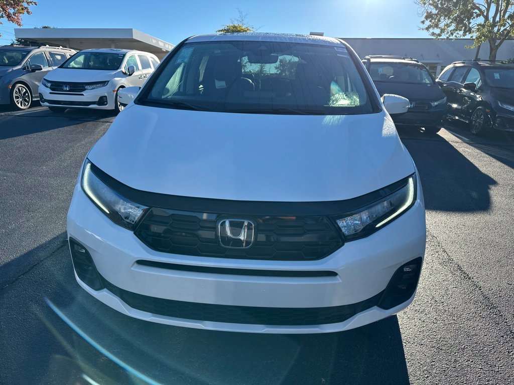 New 2027 Honda Odyssey Touring image 8