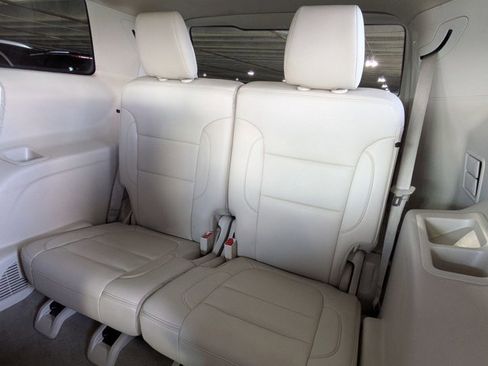 Used 2020 GMC Acadia Denali w/ Technology Package image 21