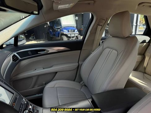 Used 2020 Lincoln MKZ w/ Convenience Package FWD image 24