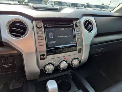 Used 2019 Toyota Tundra SR5 w/ SR5 Upgrade Package RWD image 28