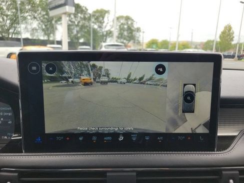 Used 2023 Lincoln Corsair AWD w/ Equipment Group 101A image 39