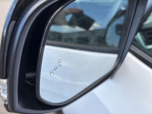 Used 2025 Toyota RAV4 XLE w/ Convenience Package image 29