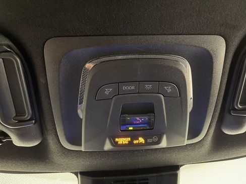 Certified 2025 Toyota Corolla SE FWD image 29