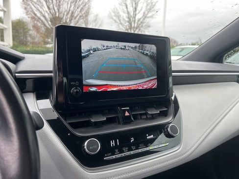 Used 2024 Toyota Corolla SE image 23