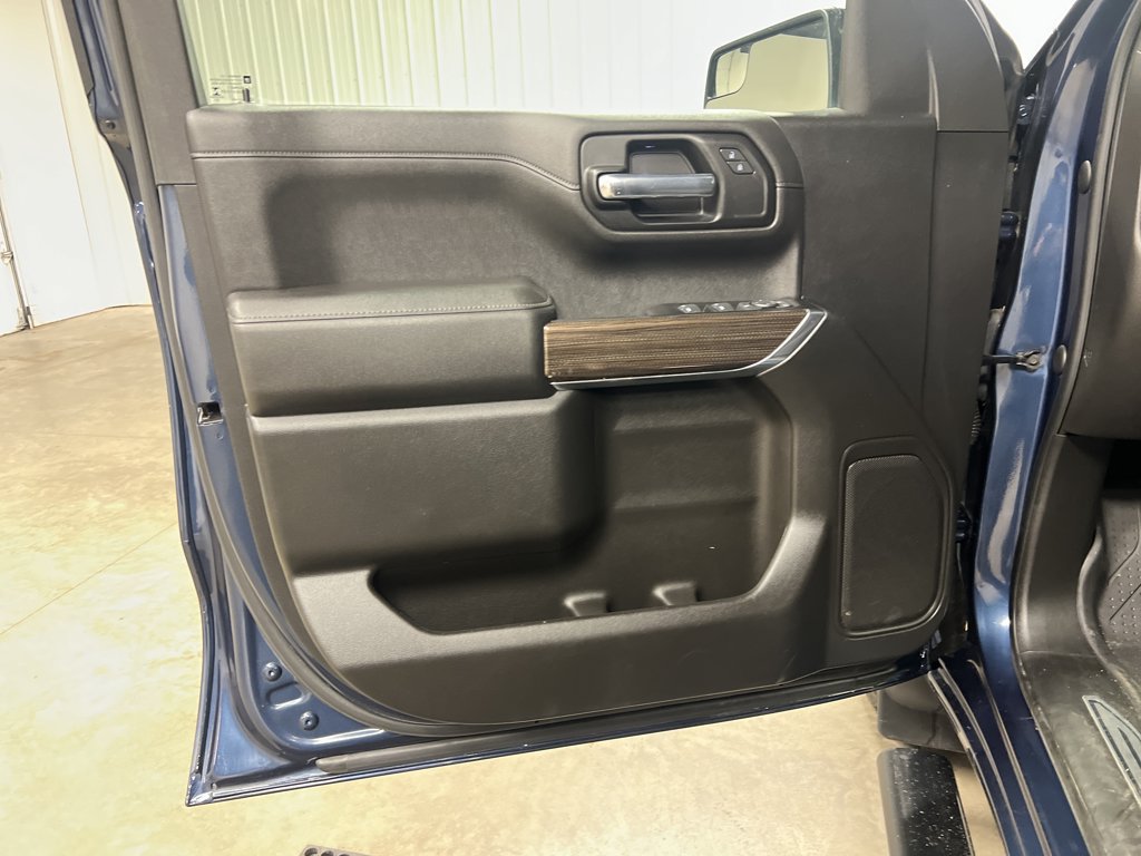 Certified 2022 Chevrolet Silverado 1500 RST AWD/4WD image 16