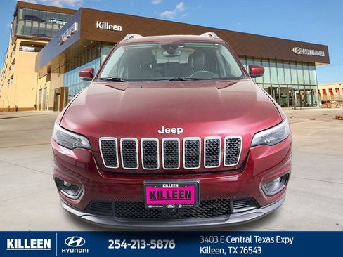 Used 2021 Jeep Cherokee Latitude Plus image 2