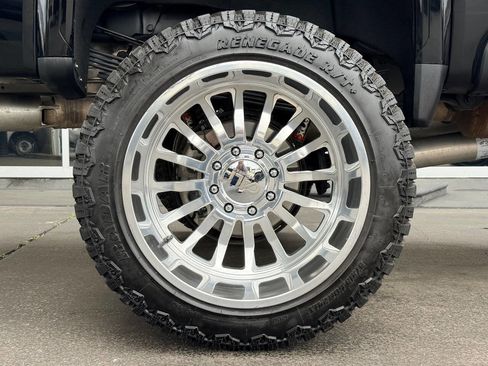 Used 2024 GMC Sierra 3500 Denali Ultimate image 15