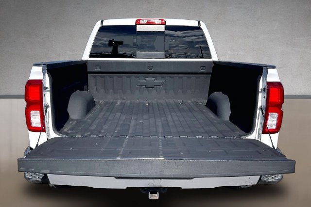 Used 2017 Chevrolet Silverado 1500 LTZ Z71 w/ LTZ Plus Package AWD/4WD image 24