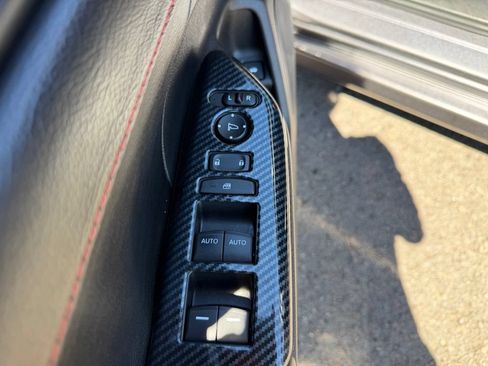 Used 2018 Honda Civic Si image 12