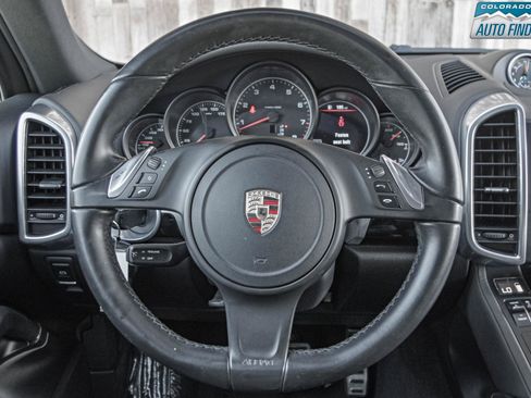 Used 2014 Porsche Cayenne Platinum Edition AWD/4WD image 14