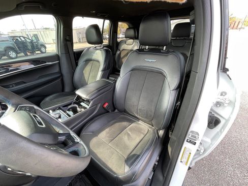 Used 2022 Jeep Grand Cherokee Trailhawk w/ Advanced Protech Group II image 10