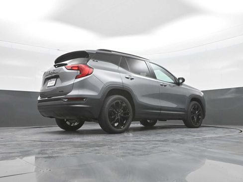 Used 2021 GMC Terrain SLE w/ Driver Convenience Package AWD/4WD image 40