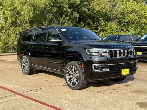 New 2025 Jeep Wagoneer L Series II image 2