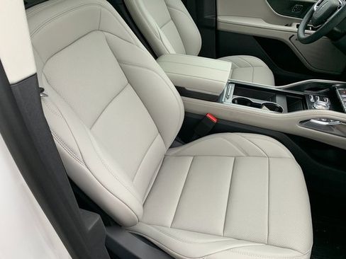 New 2026 Lincoln Nautilus Premier w/ Equipment Group 102A AWD/4WD image 18