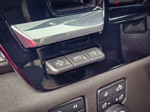 Certified 2024 Chevrolet Silverado 2500 LTZ w/ LTZ Convenience Package image 16