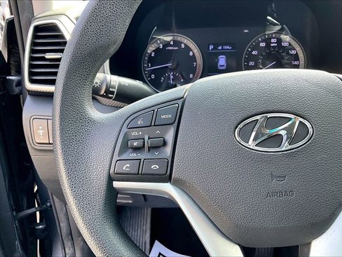 Used 2019 Hyundai Tucson SE w/ Cargo Package AWD/4WD image 16