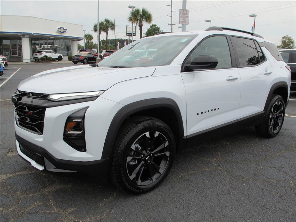 Used 2026 Chevrolet Equinox RS w/ Convenience Package III AWD/4WD image 8