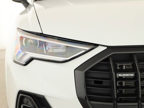 Certified 2025 Audi Q3 2.0T Premium Plus w/ Premium Plus Package image 34