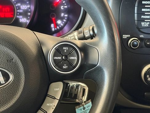 Used 2016 Kia Soul FWD image 27