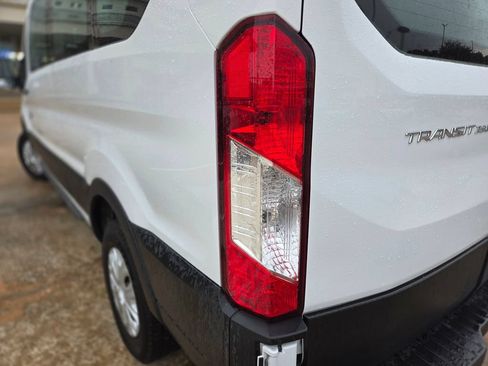 Used 2022 Ford Transit 350 XLT RWD image 32