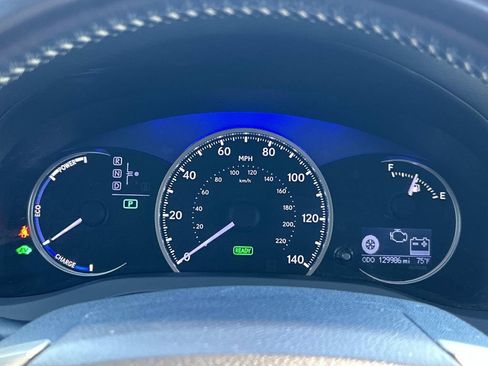 Used 2015 Lexus CT 200h w/ Seat Comfort Package FWD image 24