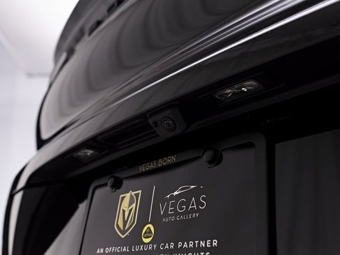 Used 2025 Porsche Cayenne GTS image 25