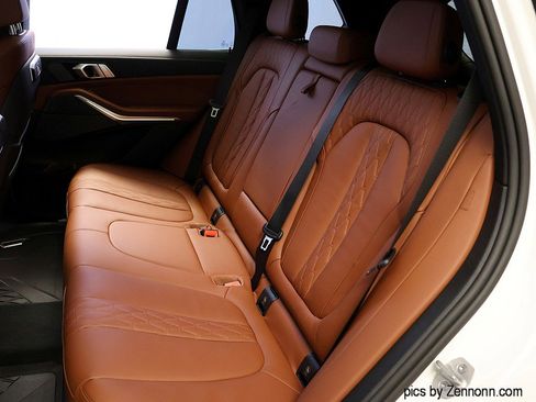 Certified 2025 BMW X5 xDrive40i w/ Climate Comfort Package image 12