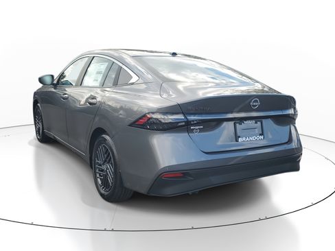 New 2026 Nissan Sentra SV FWD image 5