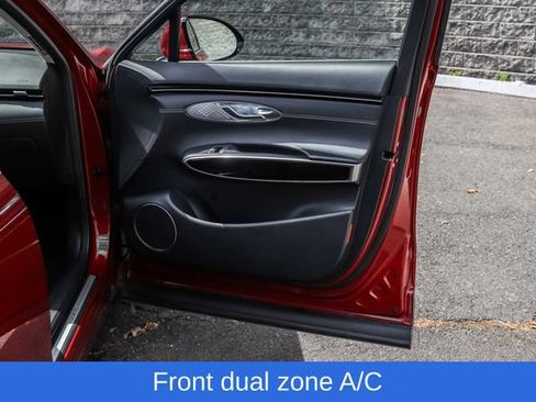 Used 2025 Genesis GV70 2.5T AWD/4WD image 16