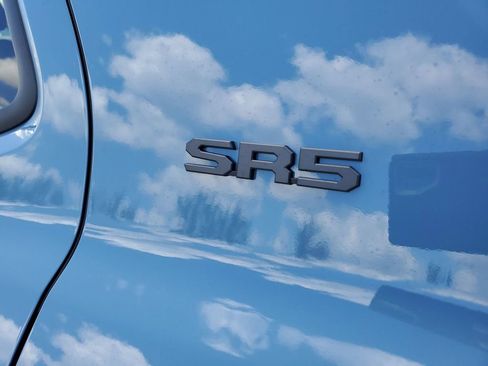 Certified 2025 Toyota 4Runner SR5 image 38