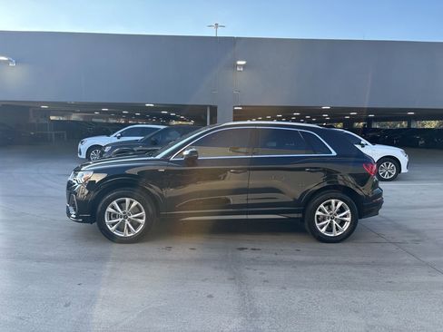 Used 2025 Audi Q3 2.0T Premium w/ Convenience Package image 9