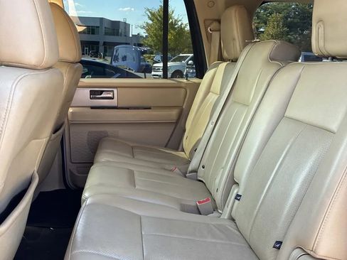 Used 2017 Ford Expedition EL Limited image 12