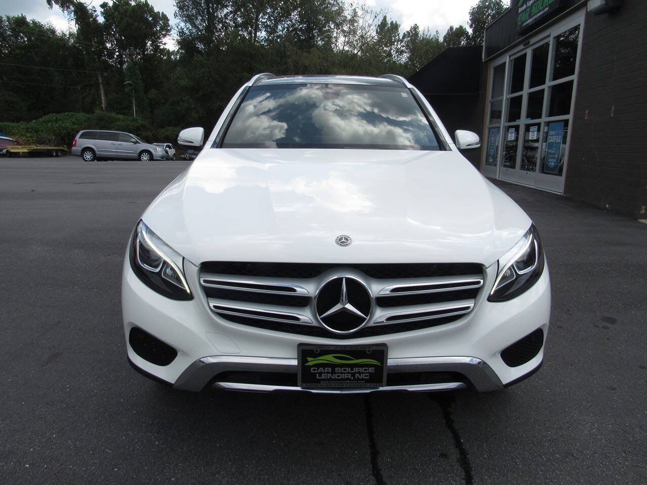 Used 2018 Mercedes-Benz GLC 300 4MATIC image 9