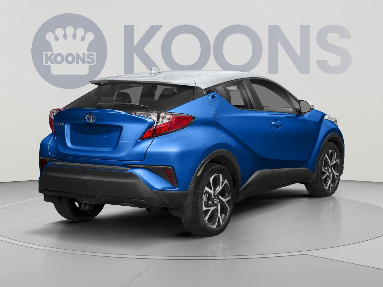 Used 2019 Toyota C-HR XLE FWD image 2