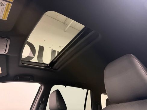 Used 2023 Honda Passport Elite image 14