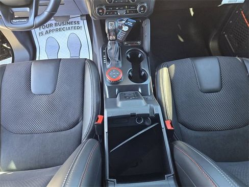 New 2025 Ford Bronco Raptor image 27