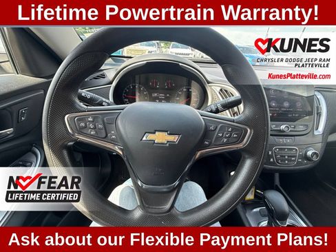 Used 2023 Chevrolet Malibu LT FWD image 16