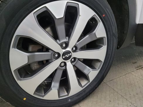 Used 2022 Kia Telluride EX w/ EX Premium Package image 31