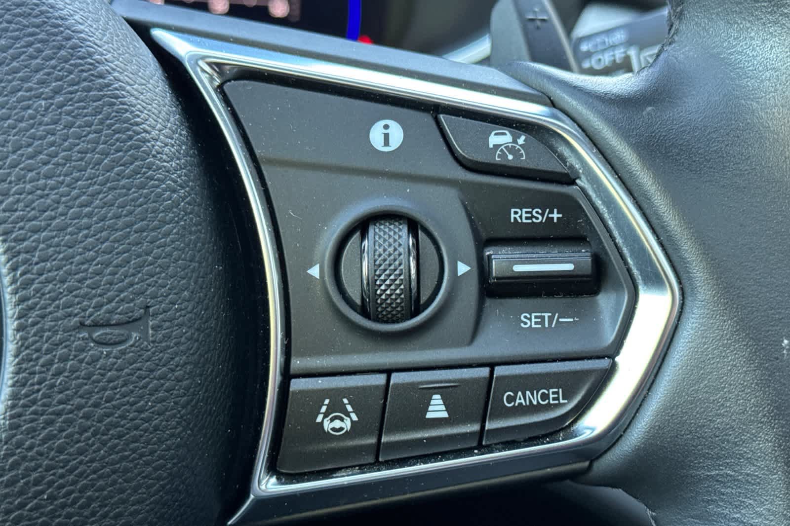Used 2024 Acura MDX SH-AWD image 27