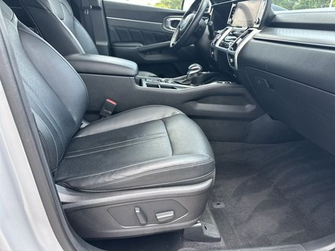 Used 2022 Kia Sorento SX FWD image 16