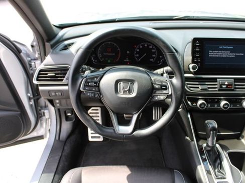 Used 2022 Honda Accord Sport image 17