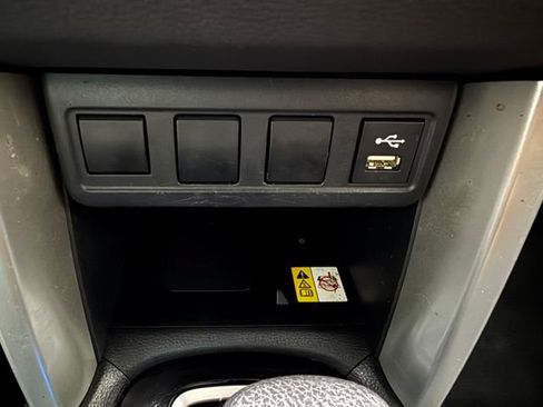 Used 2022 Toyota Corolla Cross LE FWD image 19