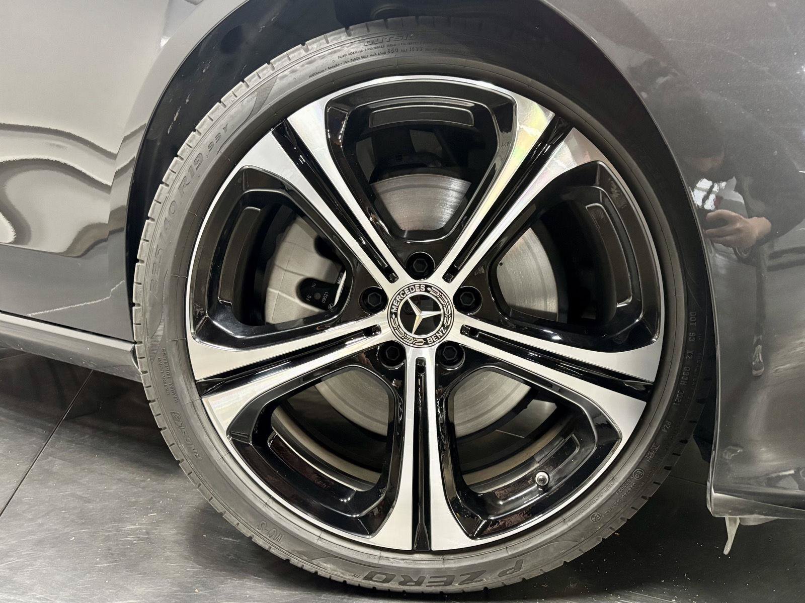 Used 2023 Mercedes-Benz C 300 4MATIC Sedan image 12