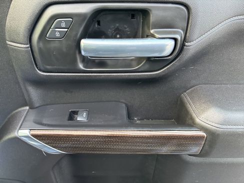 Used 2021 Chevrolet Silverado 1500 LT Trail Boss w/ Convenience Package II image 40