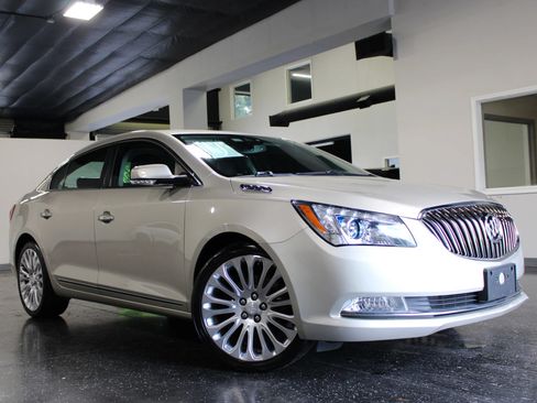 Used 2015 Buick LaCrosse Premium w/ Driver Confidence Package #1 FWD image 39