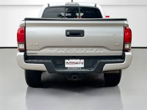 Used 2022 Toyota Tacoma SR image 6