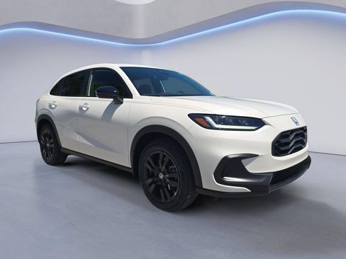 New 2027 Honda HR-V Sport image 8